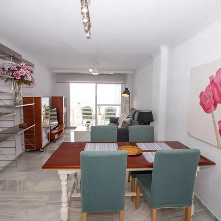 Delfin Best Seaviews & Garage Appartement *
